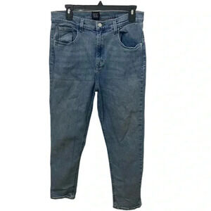 BDG Girlfriend High Rise Cropped Jeans Size 32
